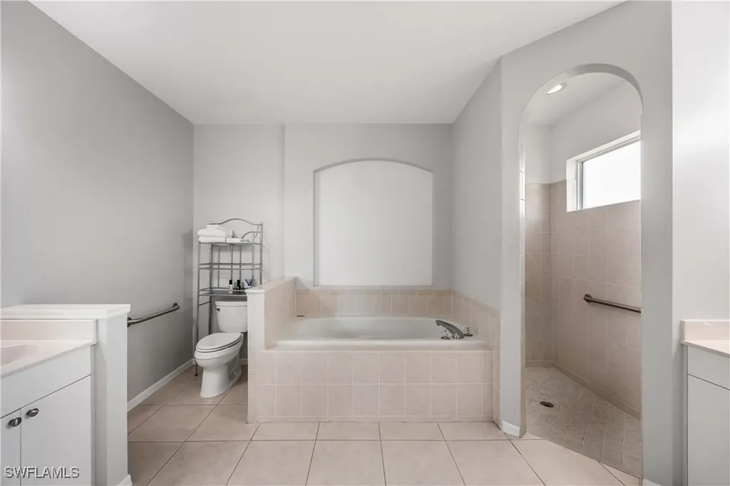 9882 El Greco Circle Bonita Springs FL 34135