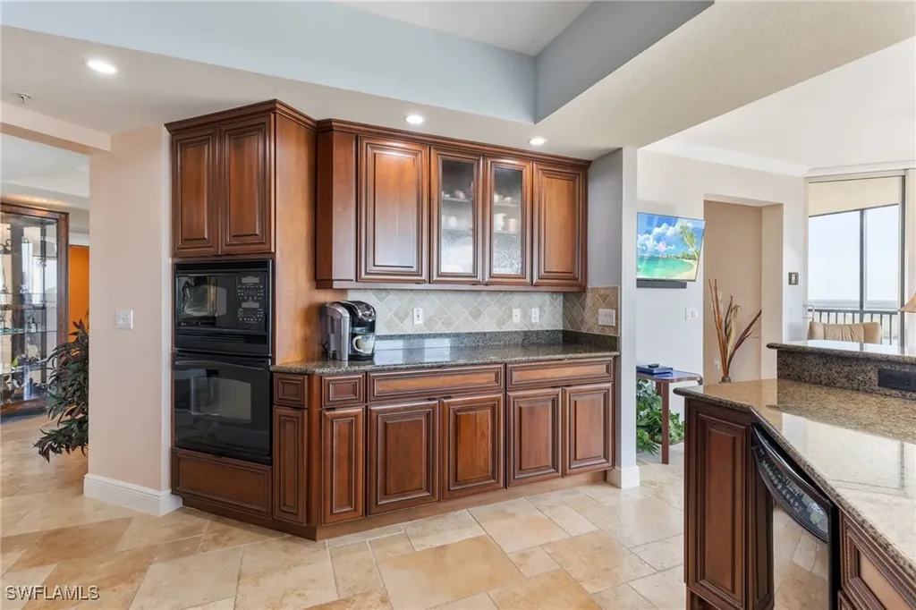1060 Borghese Lane Naples FL 34114