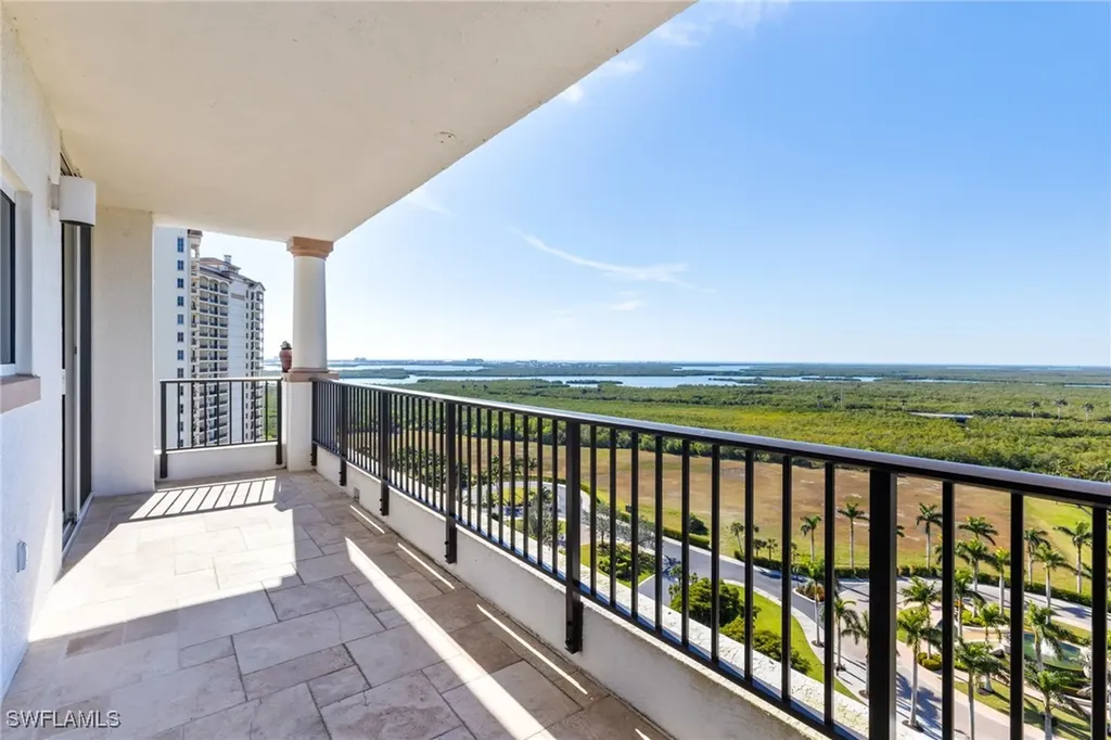 1060 Borghese Lane Naples FL 34114