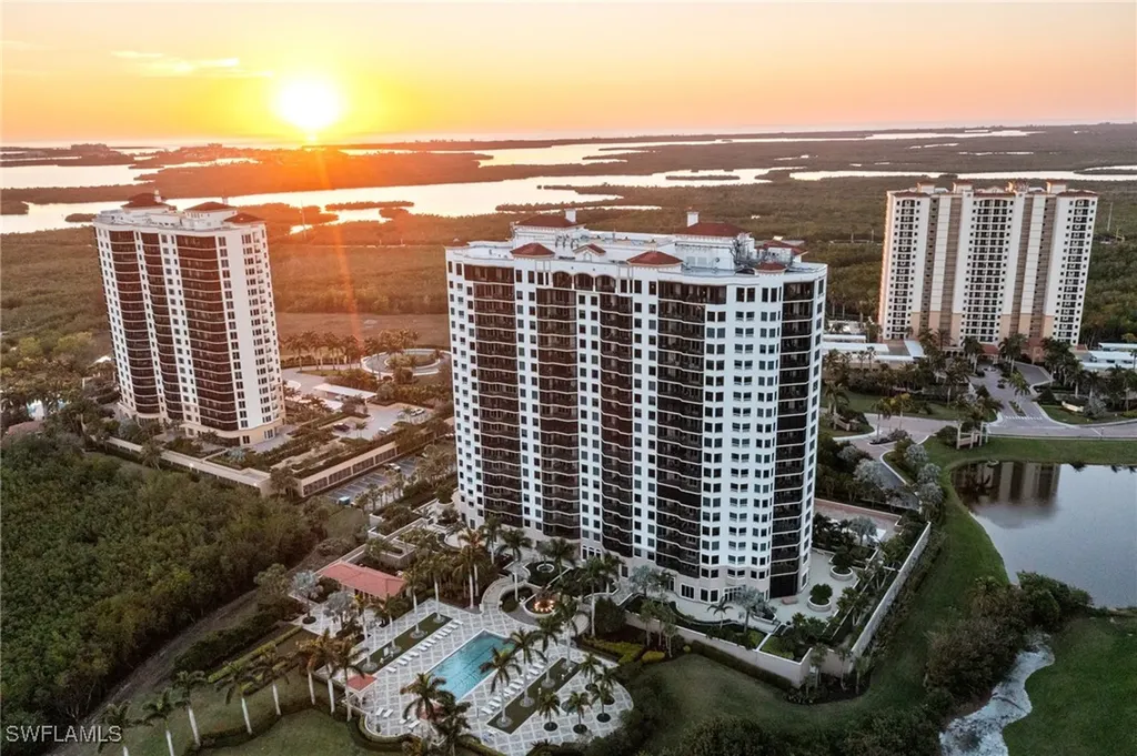 1060 Borghese Lane Naples FL 34114