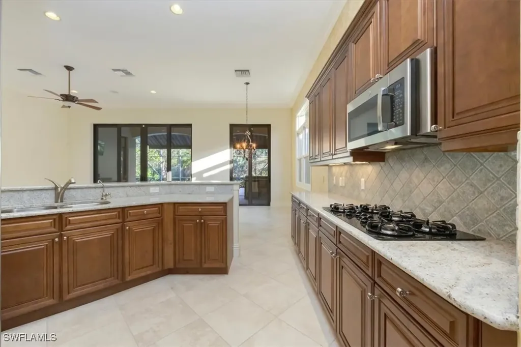 16834 Cabreo Drive Naples FL 34110