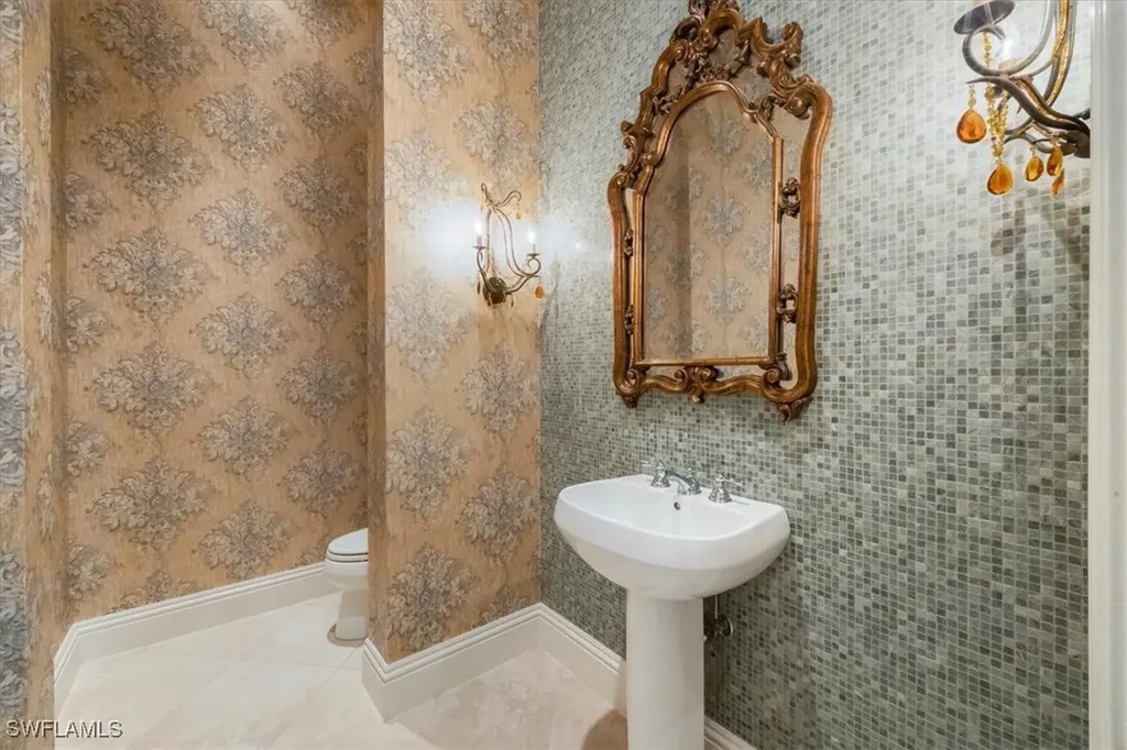 16834 Cabreo Drive Naples FL 34110