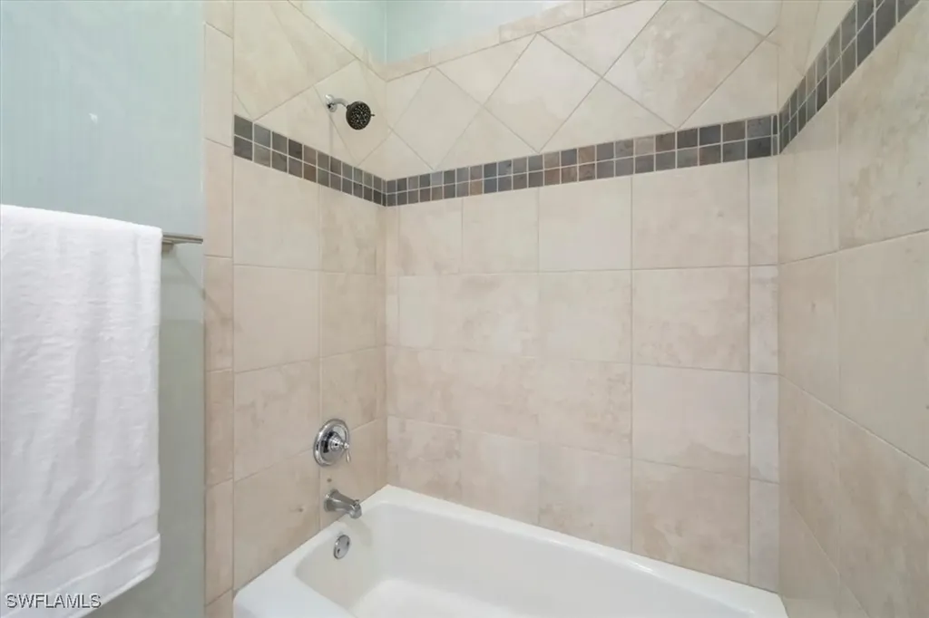 16834 Cabreo Drive Naples FL 34110