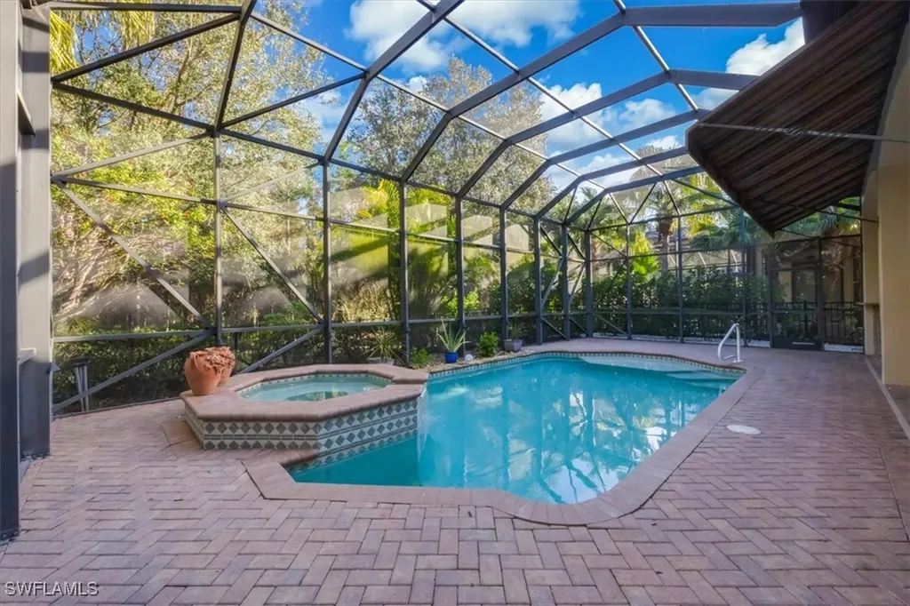 16834 Cabreo Drive Naples FL 34110