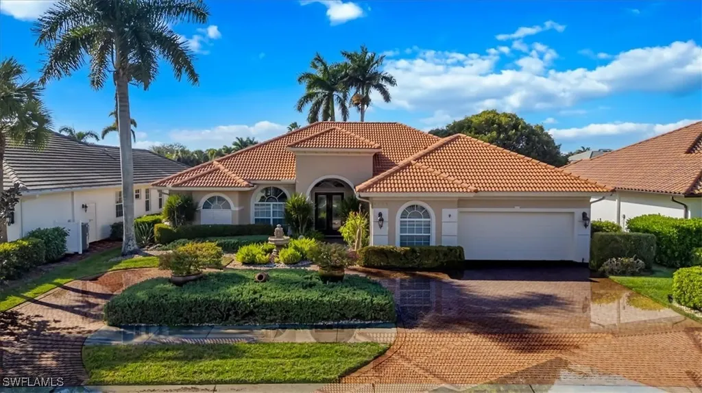 Naples FL, 4971 Rustic Oaks Circle