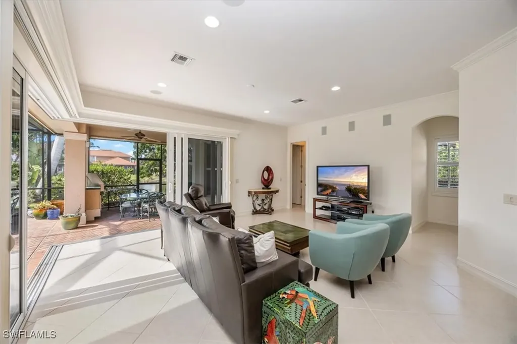 4971 Rustic Oaks Circle Naples FL 34105