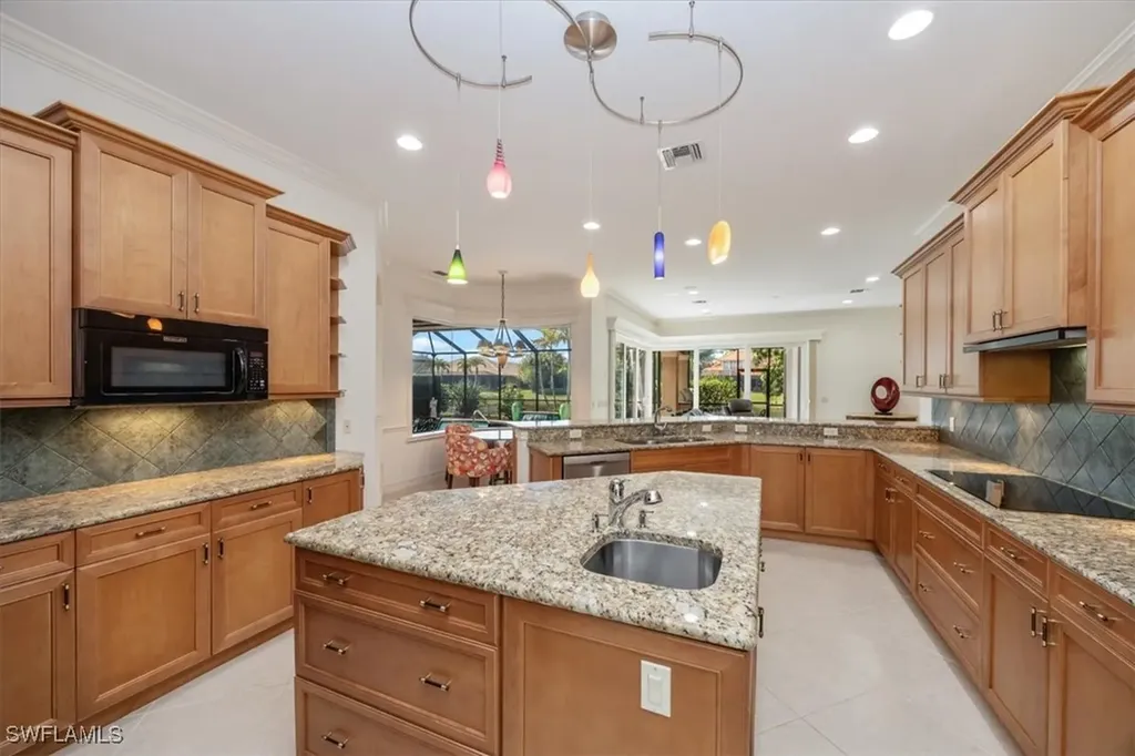 4971 Rustic Oaks Circle Naples FL 34105