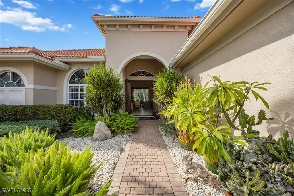 4971 Rustic Oaks Circle Naples FL 34105