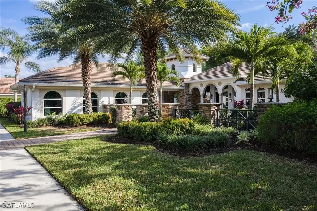 4971 Rustic Oaks Circle Naples FL 34105