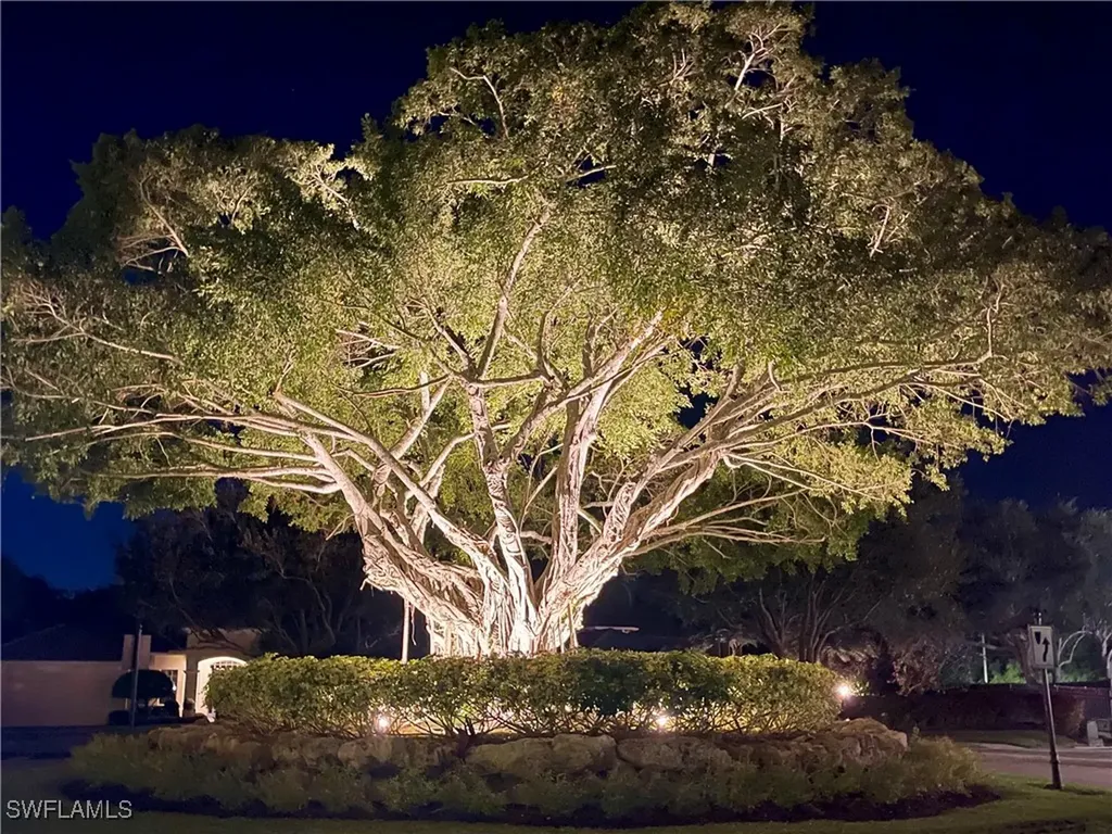 4971 Rustic Oaks Circle Naples FL 34105