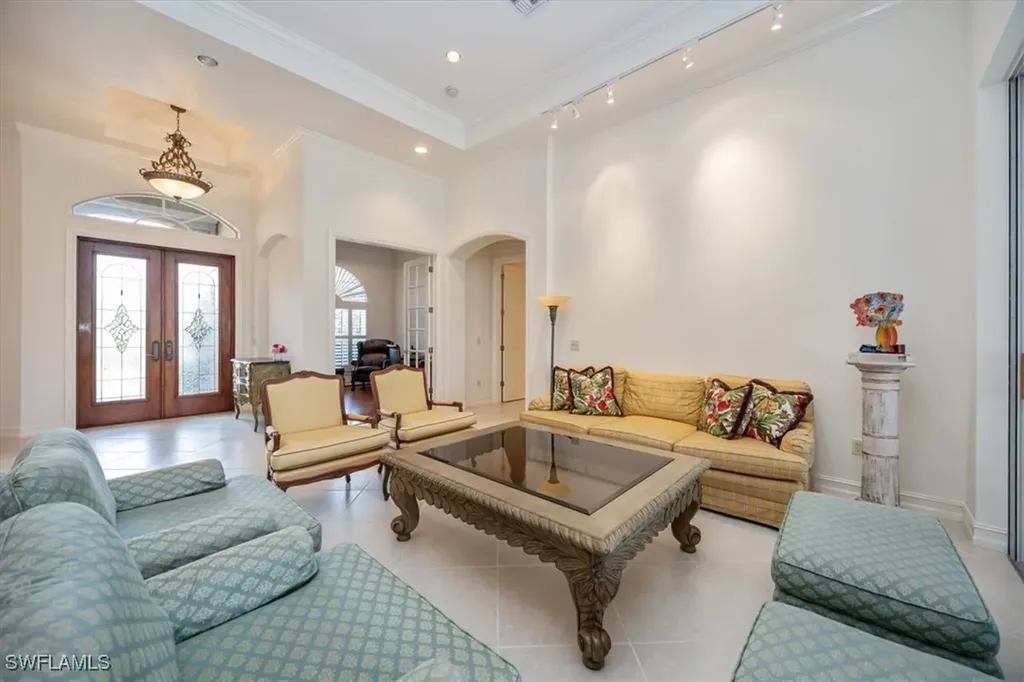 4971 Rustic Oaks Circle Naples FL 34105
