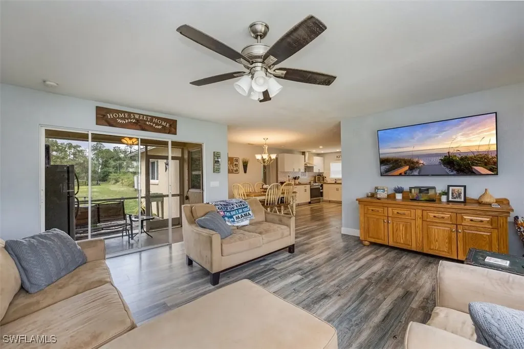 3660 47th Avenue NE Naples FL 34120