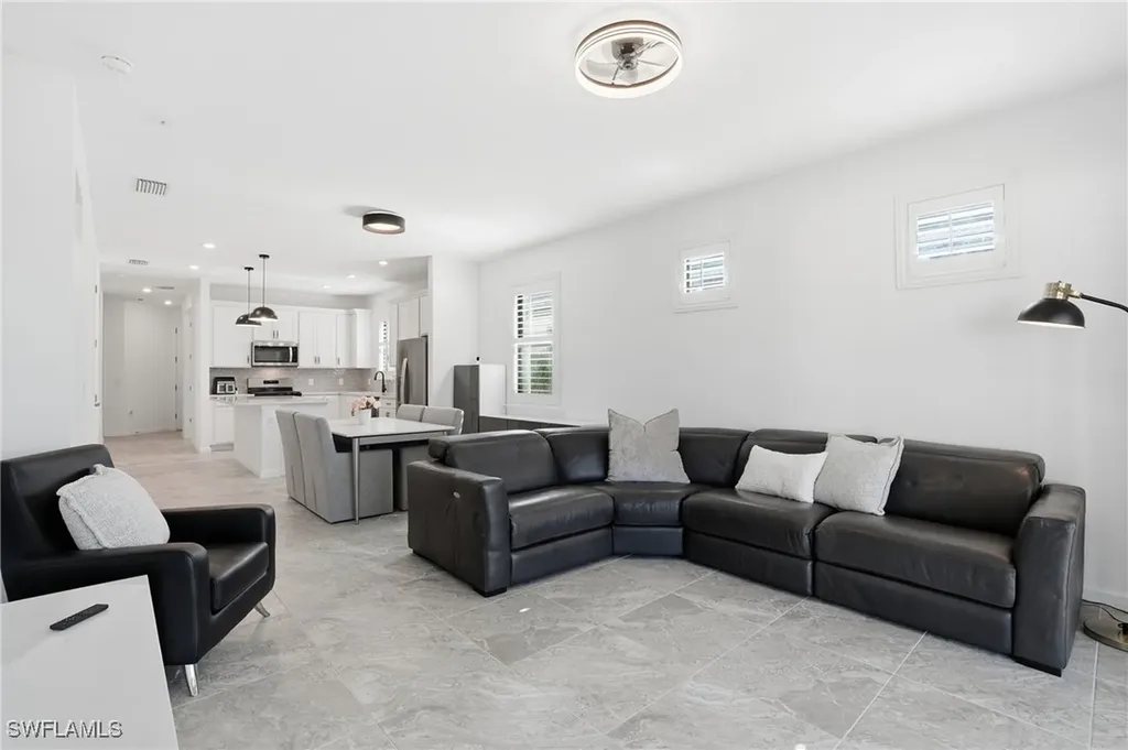1645 Serena Avenue Naples FL 34120