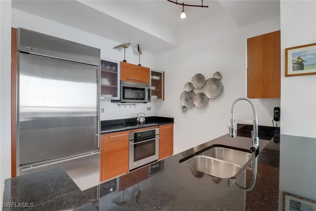 3000 Oasis Grand Boulevard Fort Myers FL 33916