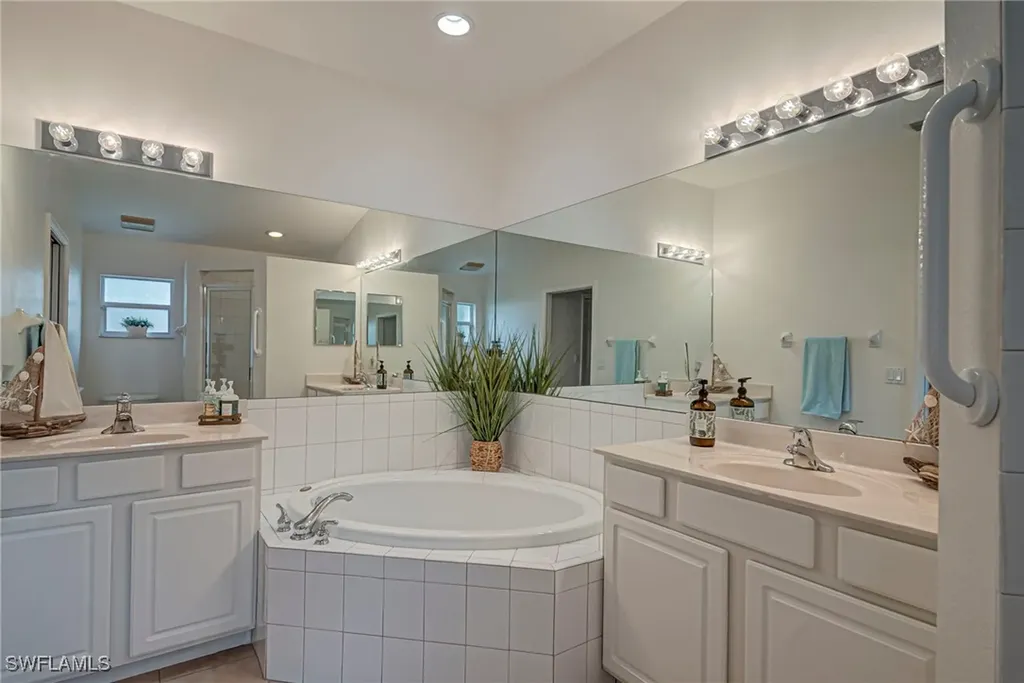 7809 Stratford Drive Naples FL 34104