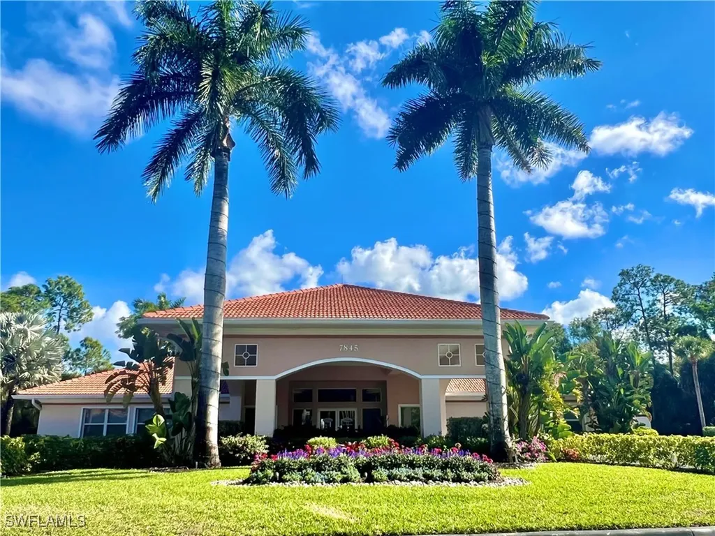 7809 Stratford Drive Naples FL 34104
