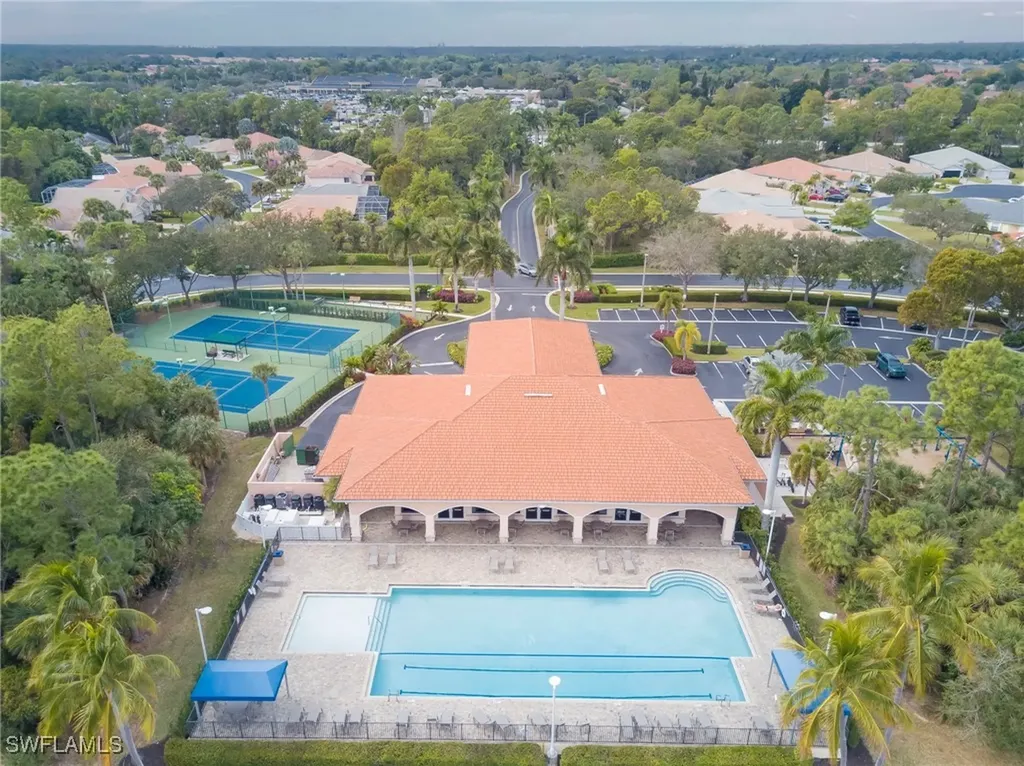 7809 Stratford Drive Naples FL 34104