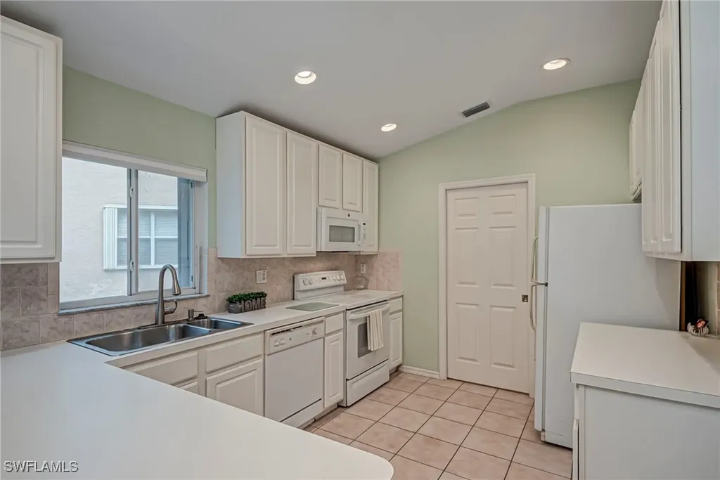 7809 Stratford Drive Naples FL 34104