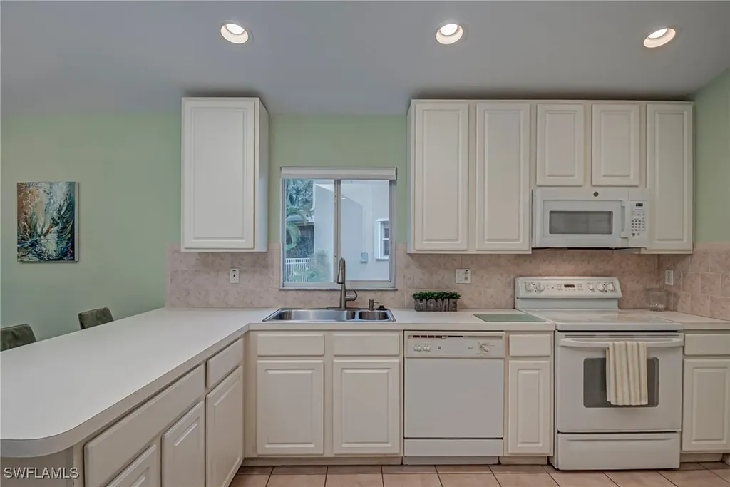 7809 Stratford Drive Naples FL 34104