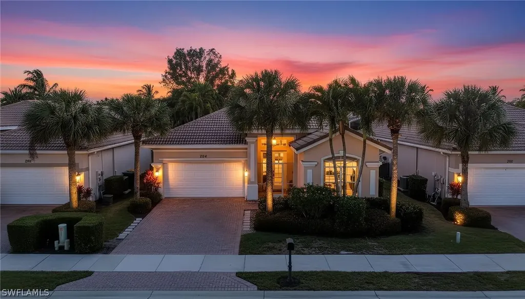Naples FL, 204 Glen Eagle Circle