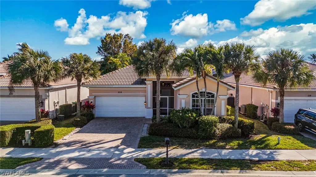 204 Glen Eagle Circle Naples FL 34104