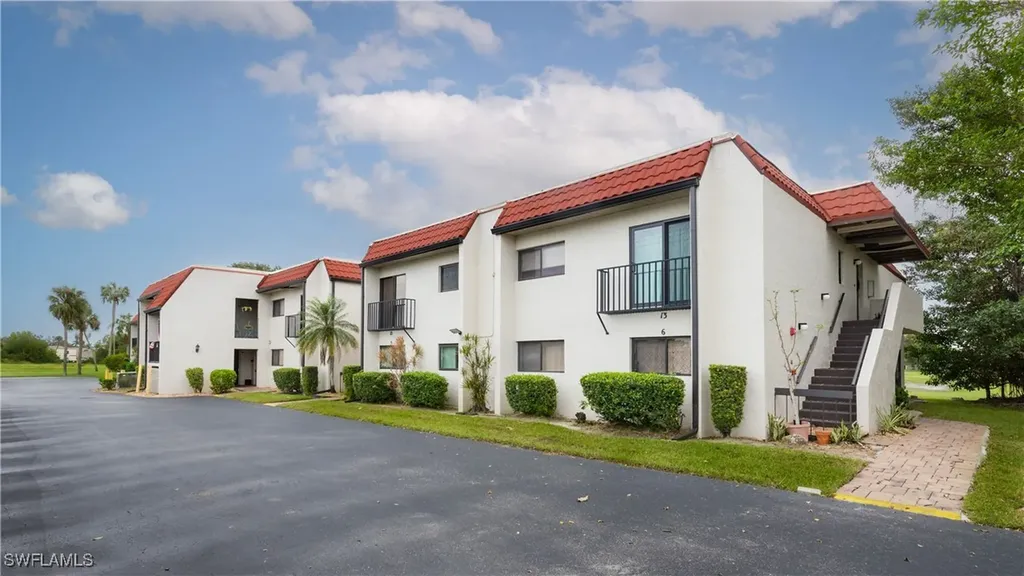4728 Orange Grove Boulevard North Fort Myers FL 33903