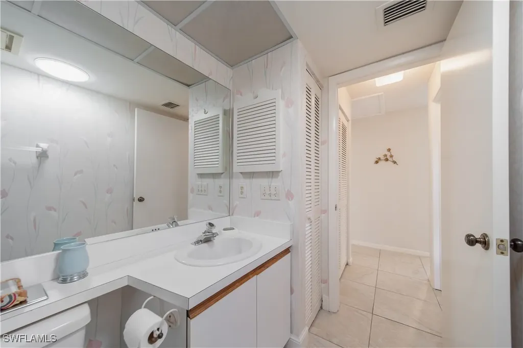 878 Meadowland Drive Naples FL 34108