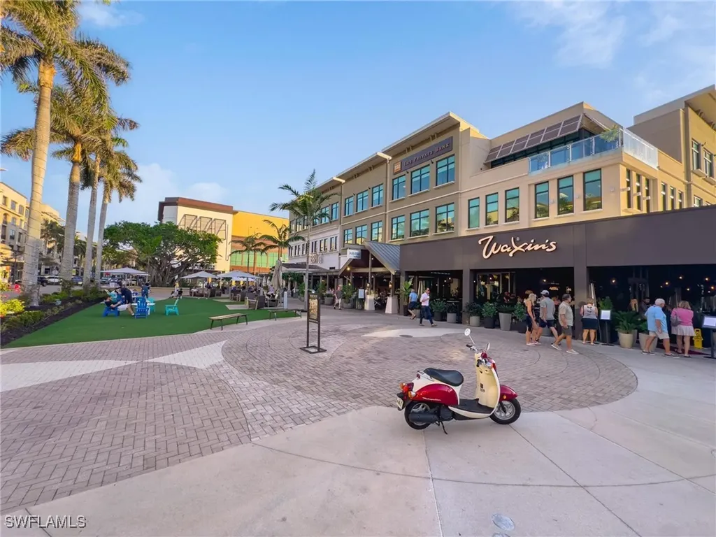 878 Meadowland Drive Naples FL 34108