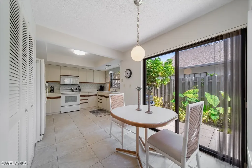 878 Meadowland Drive Naples FL 34108
