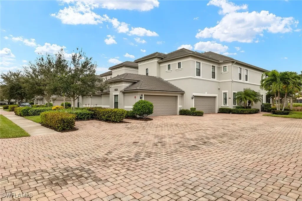 12041 Covent Garden Court Naples FL 34120