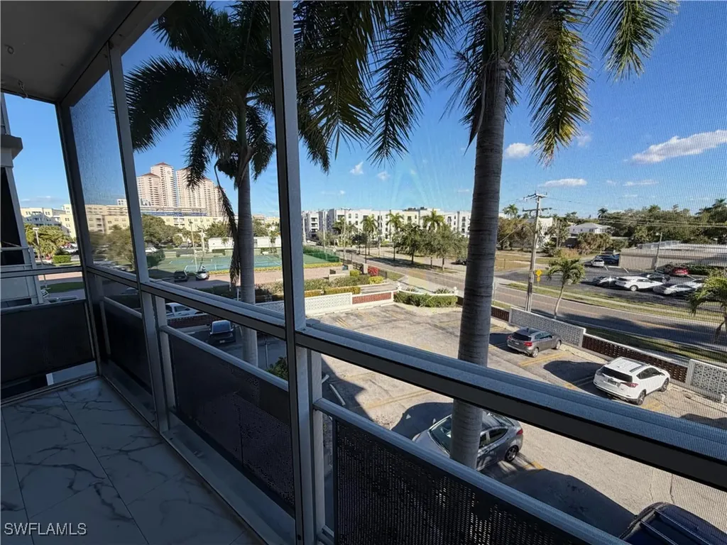 2350 W 1st Street Fort Myers FL 33901