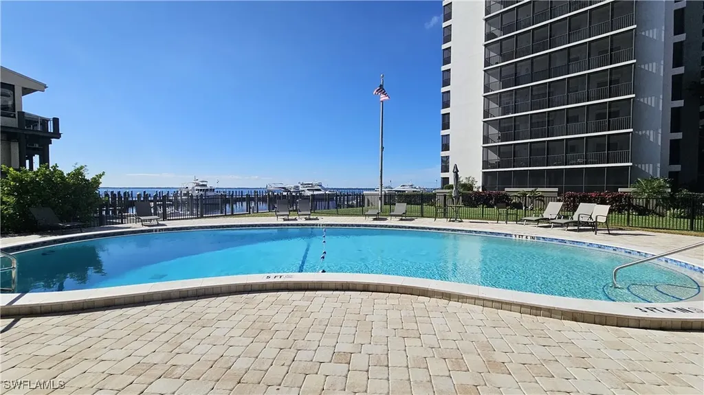 2350 W 1st Street Fort Myers FL 33901