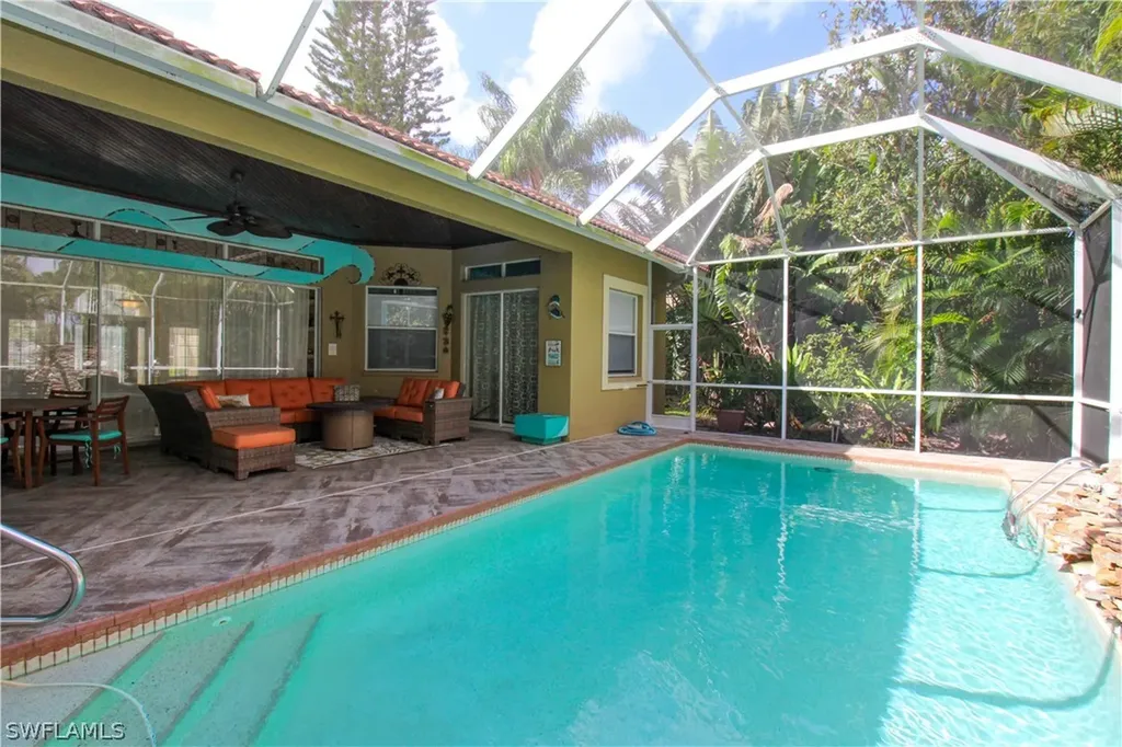 627 Soliel Drive Naples FL 34110