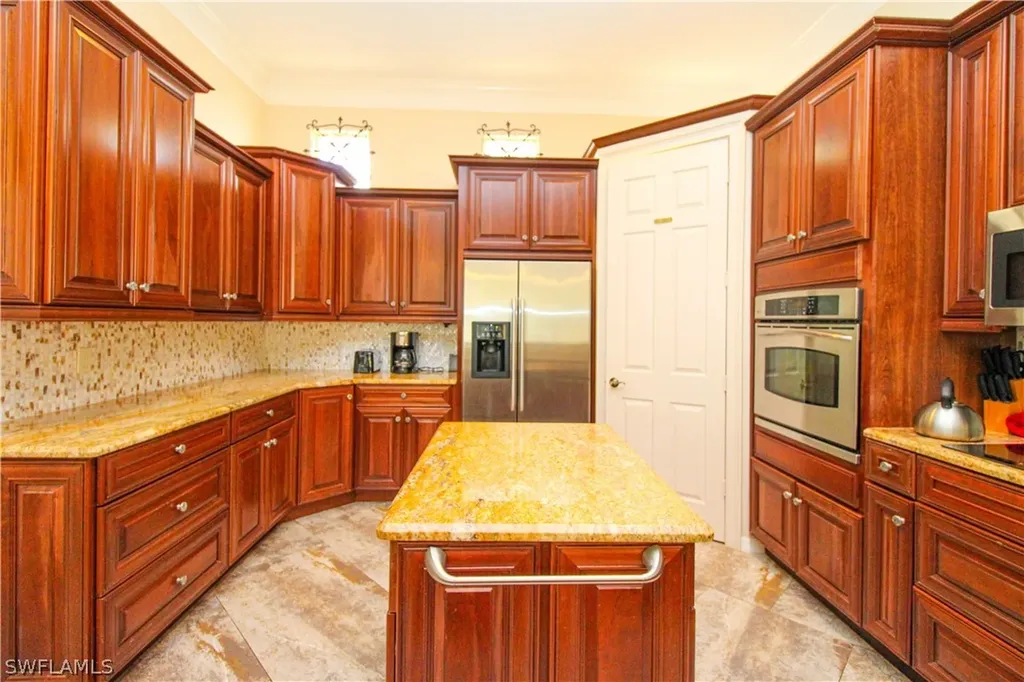 627 Soliel Drive Naples FL 34110