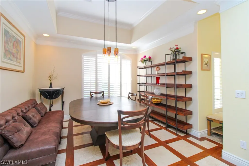 627 Soliel Drive Naples FL 34110