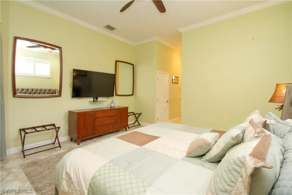 627 Soliel Drive Naples FL 34110
