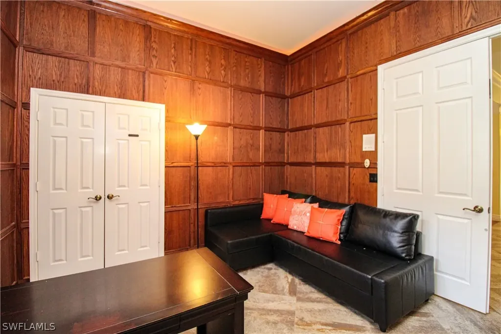 627 Soliel Drive Naples FL 34110