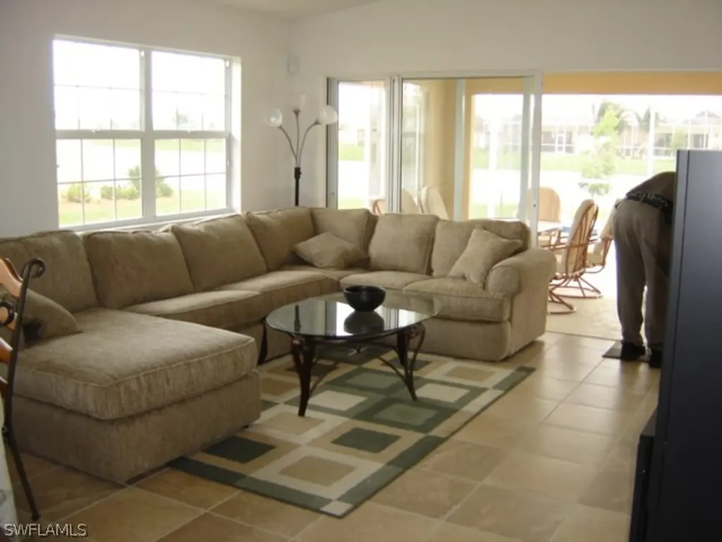 7450 Emilia Lane Naples FL 34114-2635