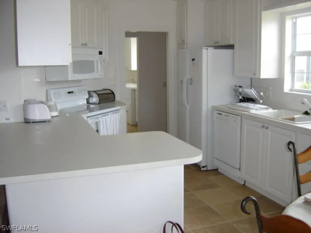 7450 Emilia Lane Naples FL 34114-2635