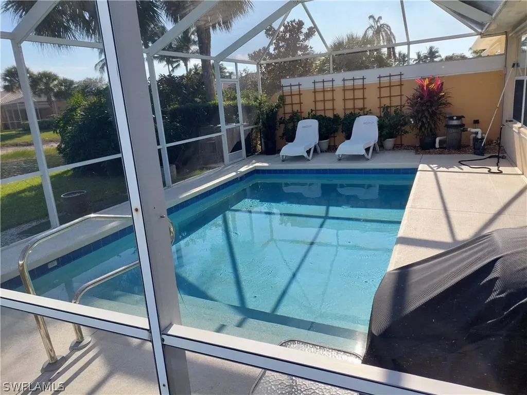 7450 Emilia Lane Naples FL 34114-2635