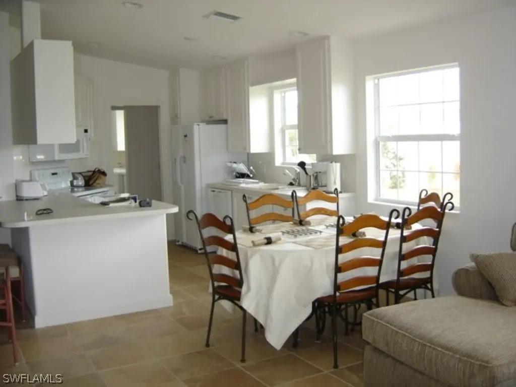 7450 Emilia Lane Naples FL 34114-2635