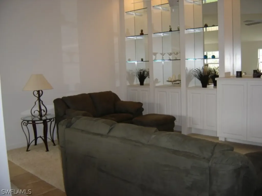7450 Emilia Lane Naples FL 34114-2635
