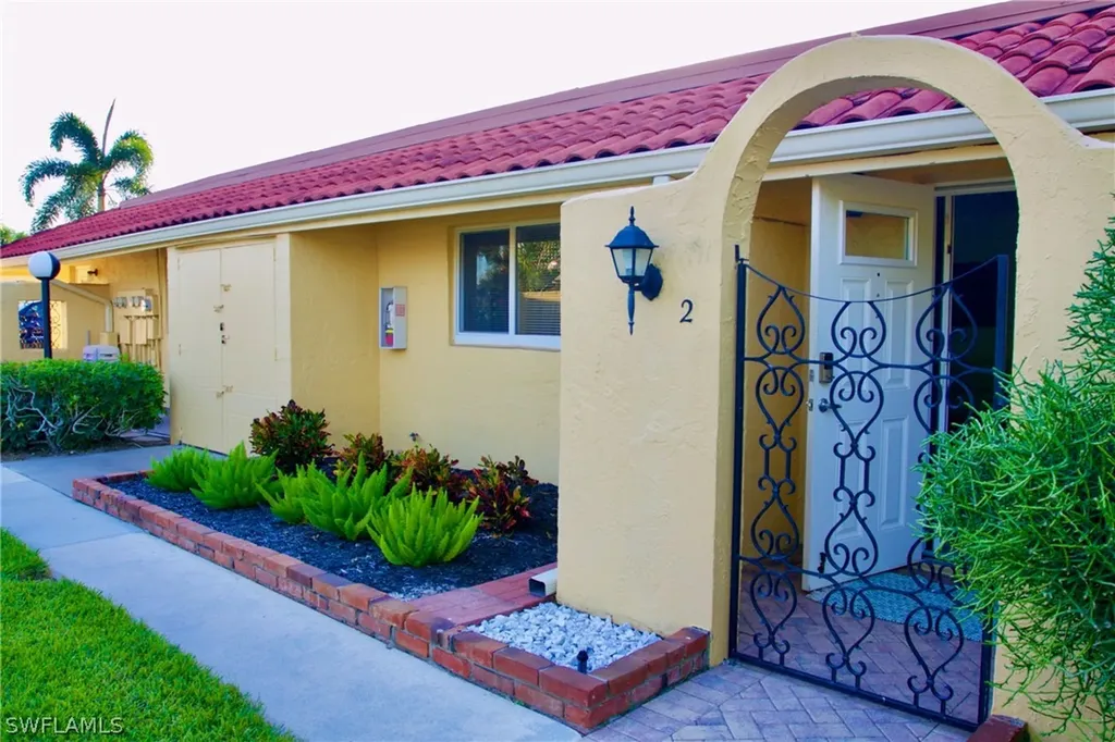 159 Teryl Road Naples FL 34112