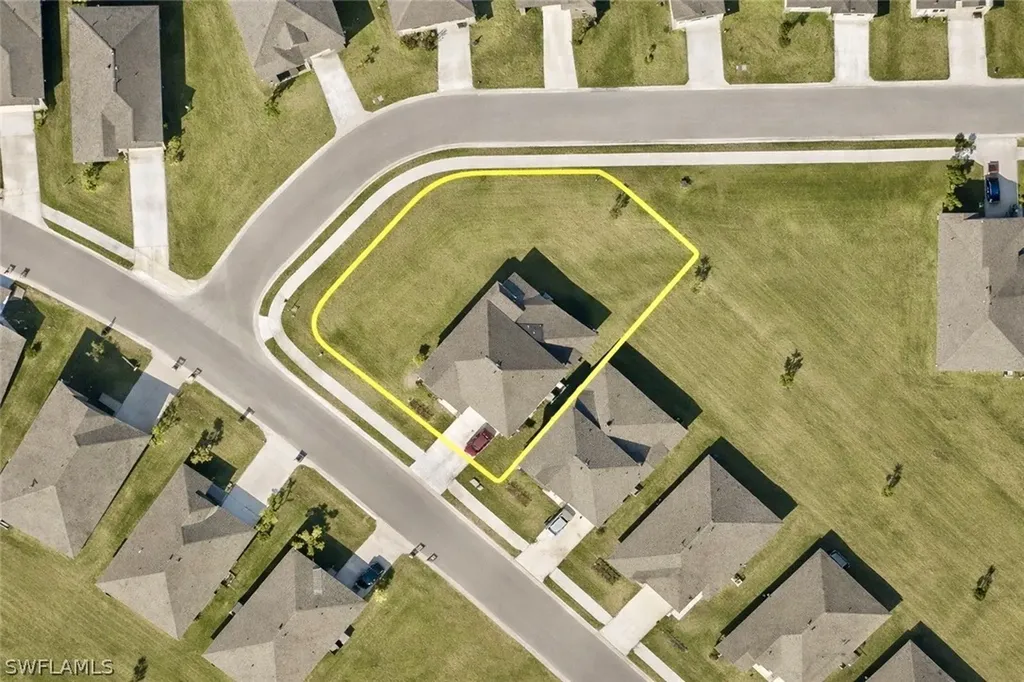 12075 Savanna Lakes Boulevard Lehigh Acres FL 33974