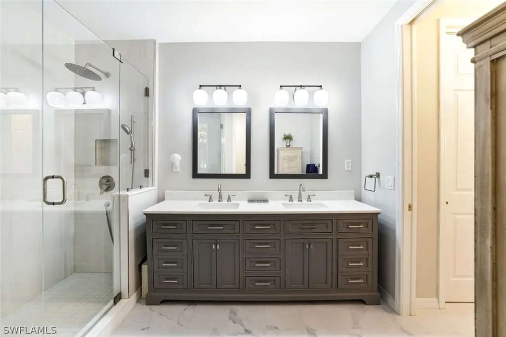 895 Eastham Way Naples FL 34104