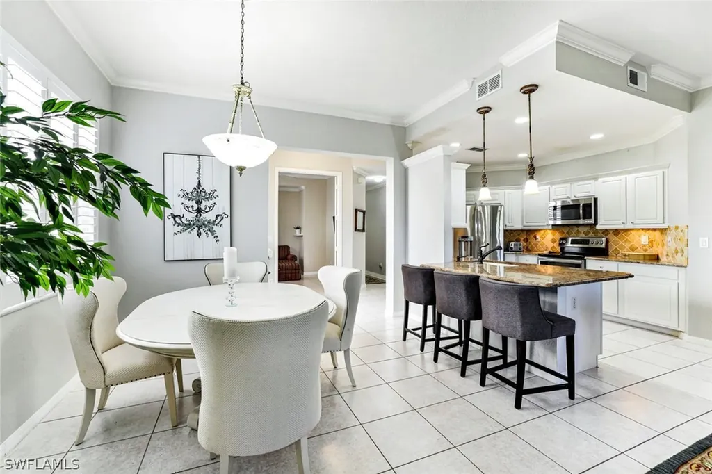 895 Eastham Way Naples FL 34104