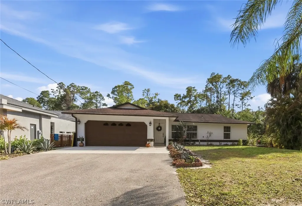 780 20th Avenue NW Naples FL 34120