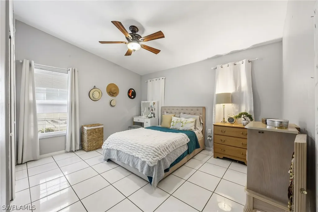 780 20th Avenue NW Naples FL 34120