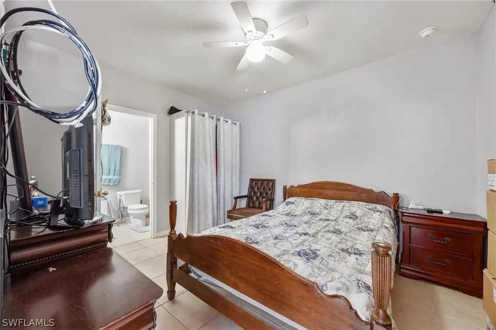 780 20th Avenue NW Naples FL 34120