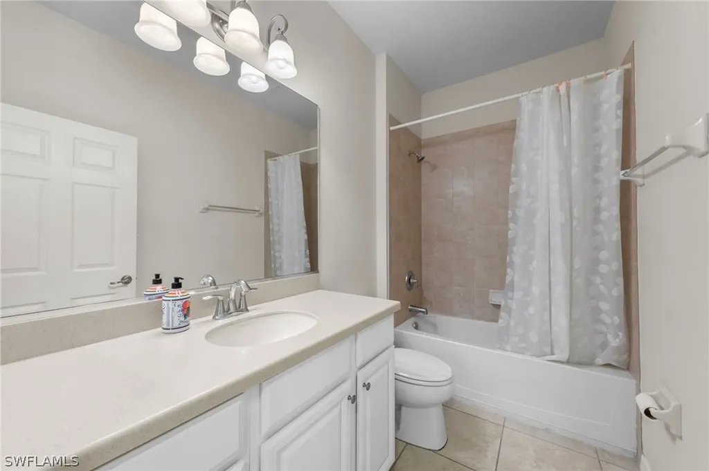 21800 Belvedere Lane Estero FL 33928